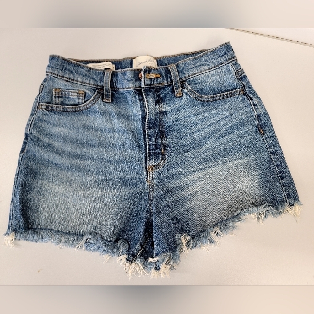 Universal Thread Raw hem high rise denim shorts